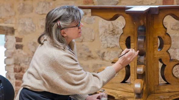 Restoration of an Anthony Salvin table at Scotney Castle 