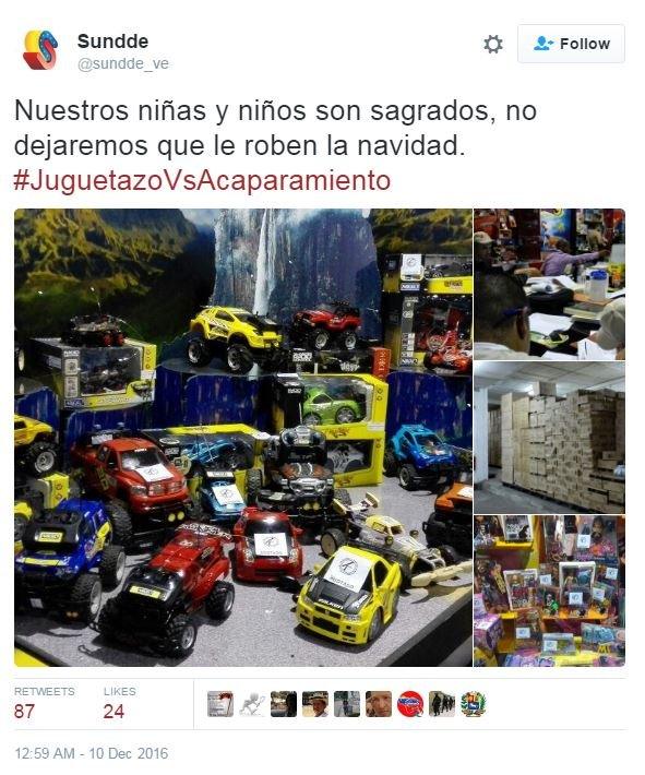 A tweet in Spanish from @sundde_ve, reading "Our children are sacred, we will not let them rob you of Christmas" with photos of a large number of toys