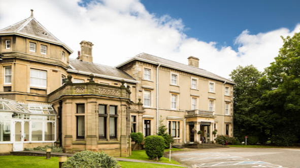 Exterior of the Newton Park Hotel in Burton 