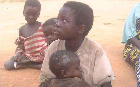 Children in Malawi in 2002