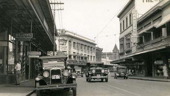 A view of Honolulu's Hotel Street