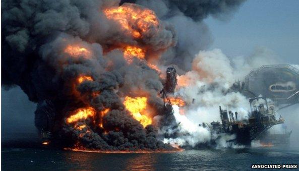 Deepwater Horizon fire