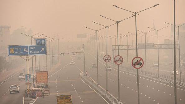 Vehicles move on a Delhi Meerut Expressway road amid low visibility due to smog a day after diwali festival celebrations in Ghaziabad early morning NH9 Lal kuan, on November 2, 2024 in Ghaziabad, India.