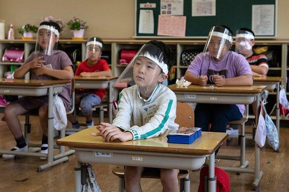 school-children-in-japan-in-masks