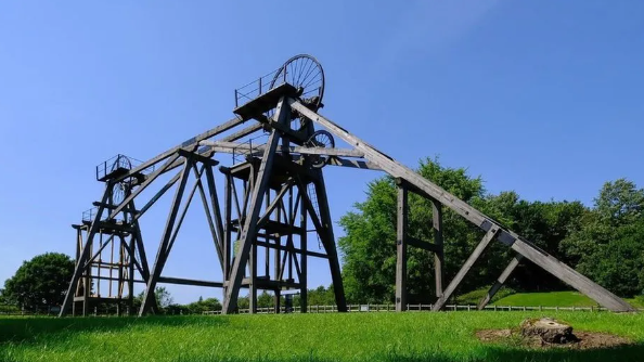 Brinsley Headstocks