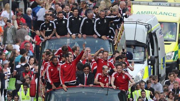 Wales team on open top bus