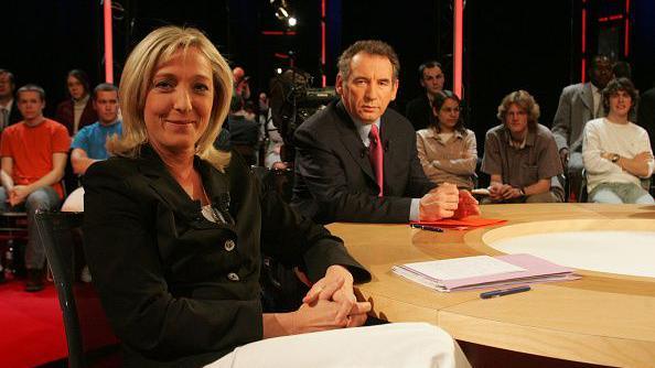 Image shows Marine Le Pen and François Bayrou on the show You Be the Judge on April 27, 2006