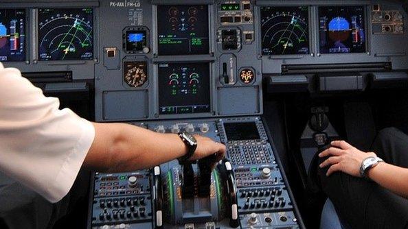 A320 cockpit