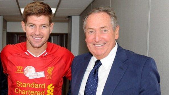 Steven Gerrard (left) and Gerard Houllier