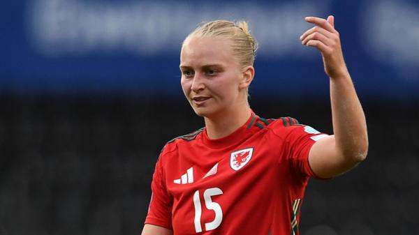 Wales' Hughes Fuels Comeback Drive with Euro 2025 Dreams Amid ACL Recovery