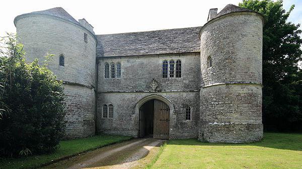 The gatehouse of Wolfeton House near Dorchester - an early Tudor and Elizabethan manor