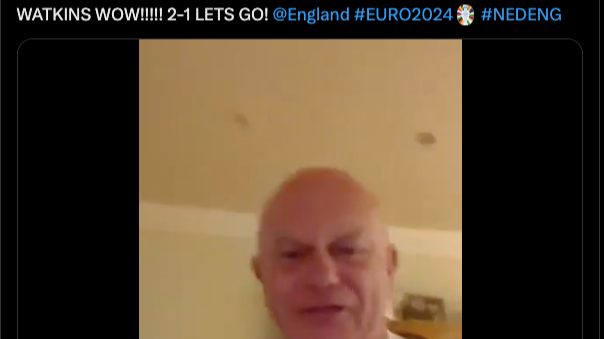 Ross Kemp in England shirt.