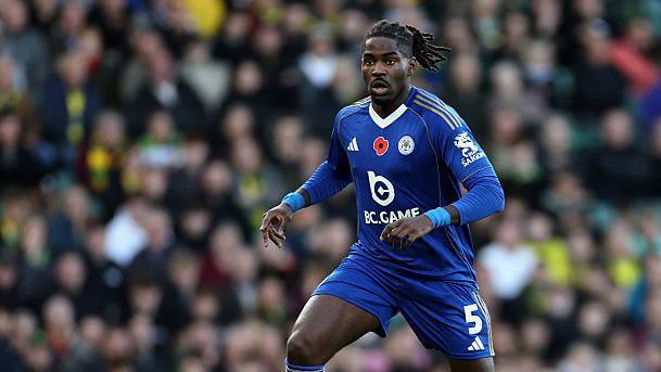 Caleb Okoli in action for Leicester City