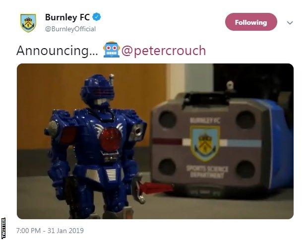 A Burnley tweet announcing Peter Crouch's signing with a video of a robot