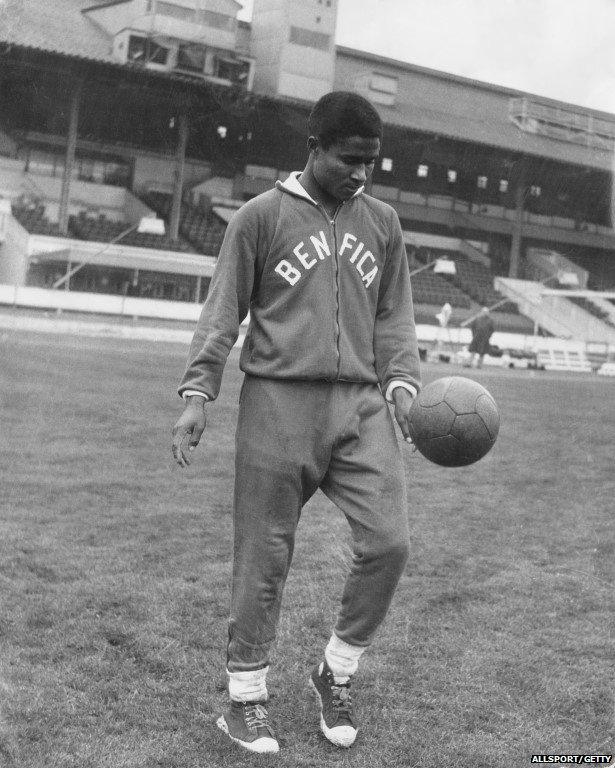 Eusebio training at White City in London for a European Cup semi-final match against Tottenham, 4 April 1962