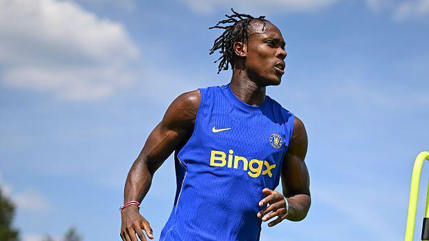Emmanuel Emegha running in training