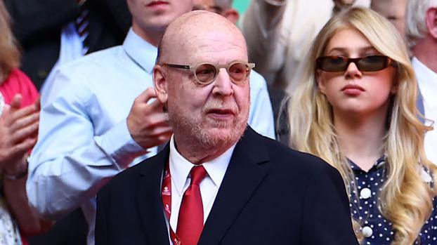 Avram Glazer to attend pre-season game against Arsenal - BBC Sport