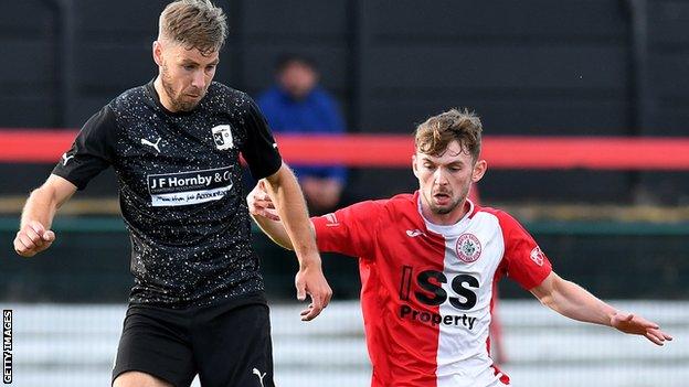 Ashton United v Barrow