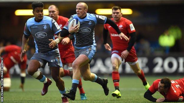 Dan Fish races away for Cardiff Blues' second try