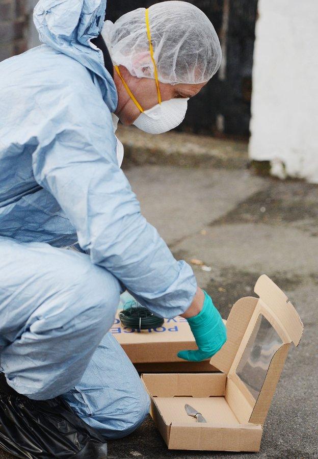 Knife in police evidence box
