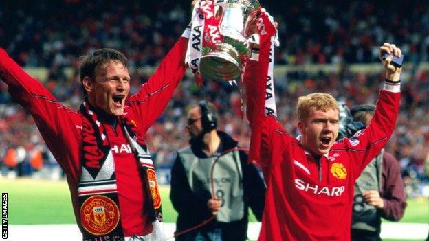 Paul Scholes and Teddy Sheringham