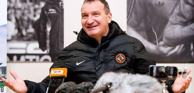 Dundee United manager Csaba Laszlo