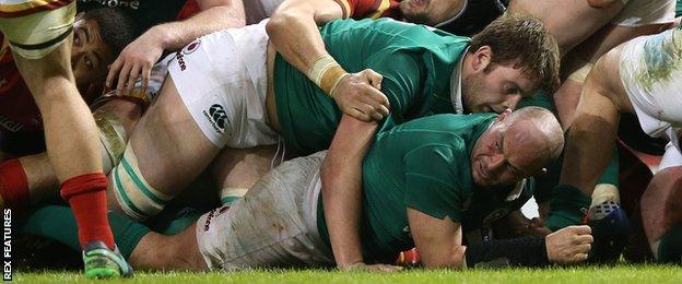 Rory Best thinks he's scored for Ireland against Wales