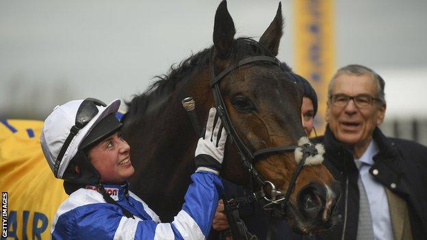 Bryony Frost with Frodon