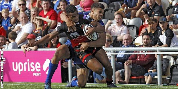 Dragons were awarded a penalty try for Adam Byrne's high tackle on Ashton Hewitt