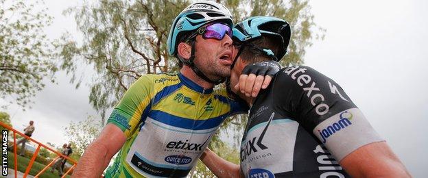 Mark Cavendish celebrates his stage win with teammate Mark Renshaw