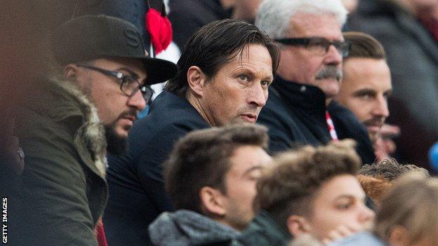 Bayer Leverkusen head coach Roger Schmidt