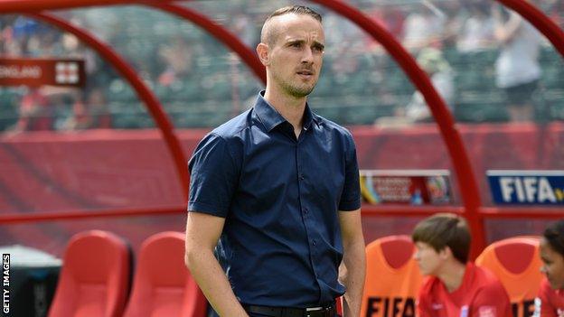 Mark Sampson