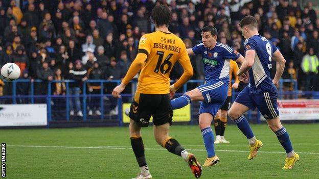 Curzon Ashton v Cambridge United