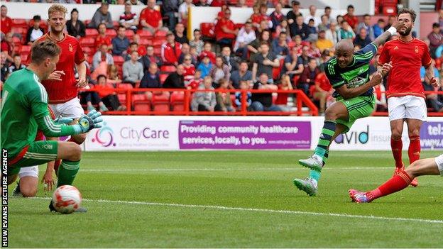 Andre Ayew scores for Swansea against Nottingham Forest