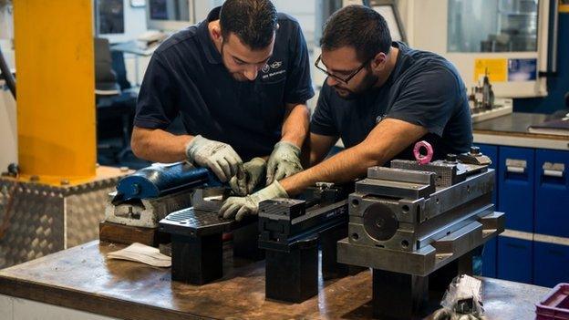 Training refugees at BMW Munich