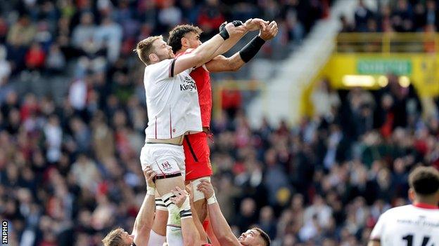 Iain Henderson and Rory Arnold contest a line-out