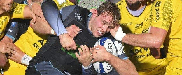 Jonny Gray in action for Glasgow