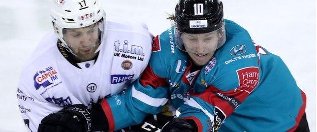 Nottingham's Evan Mosey gets in a tangle with Giants forward Sebastien Sylvestre