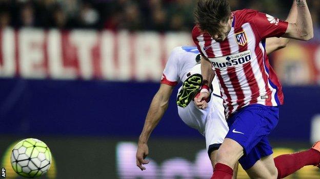 Saul Niguez scoring for Atletico Madrid