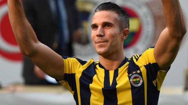 Robin van Persie greets the fans at Fenerbahce