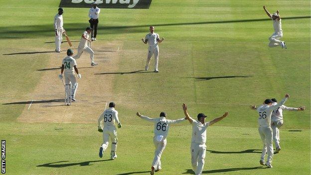 England players celebrate winning the second Test against South Africa in Cape Town