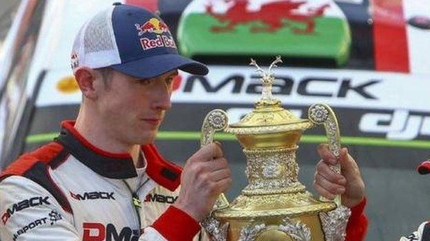 Elfyn Evans oedd y Cymro cyntaf i ennill Rali GB Cymru yn 2017