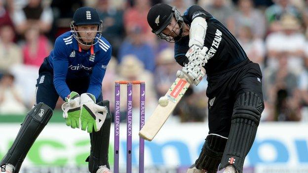 Kane Williamson batting against England