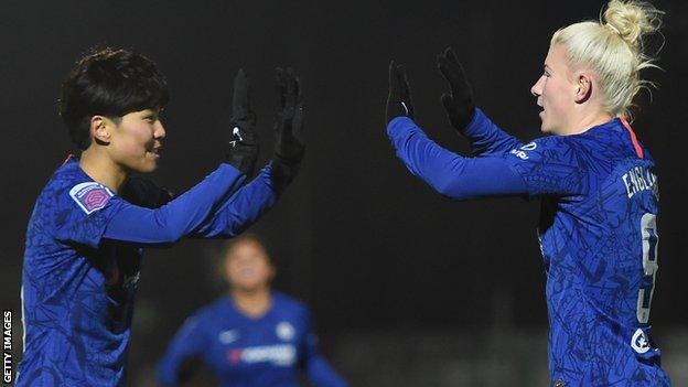 Bethany England of Chelsea celebrates with teammate Ji So-Yun