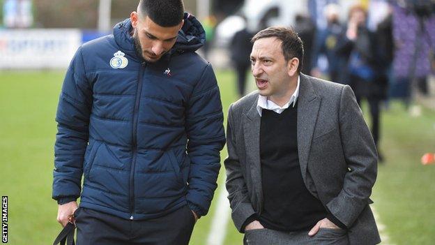 Deniz Undav and Brighton chairman Tony Bloom