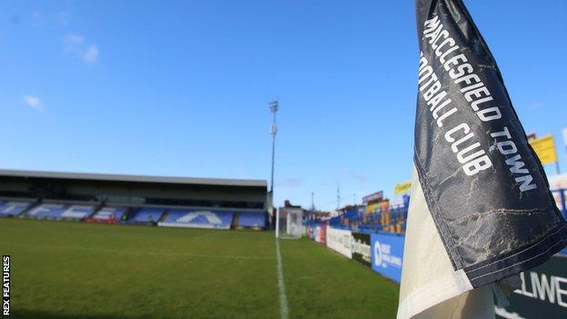 Macclesfield Town corner flag