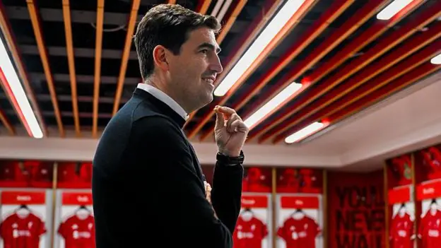 Wirtz, Isak y Diomande brillan en el Mundial mientras Iraola planea el resurgimiento del Liverpool.