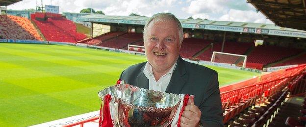 Aberdeen legend Joe Harper