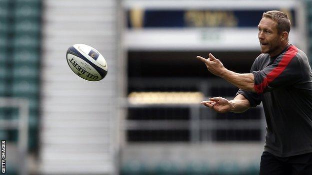 Jonny Wilkinson training