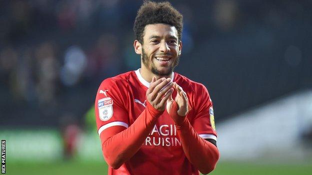 Keshi Anderson in action for Swindon Town